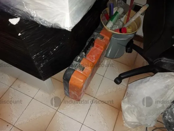 1#8882 Arredamento da ufficio