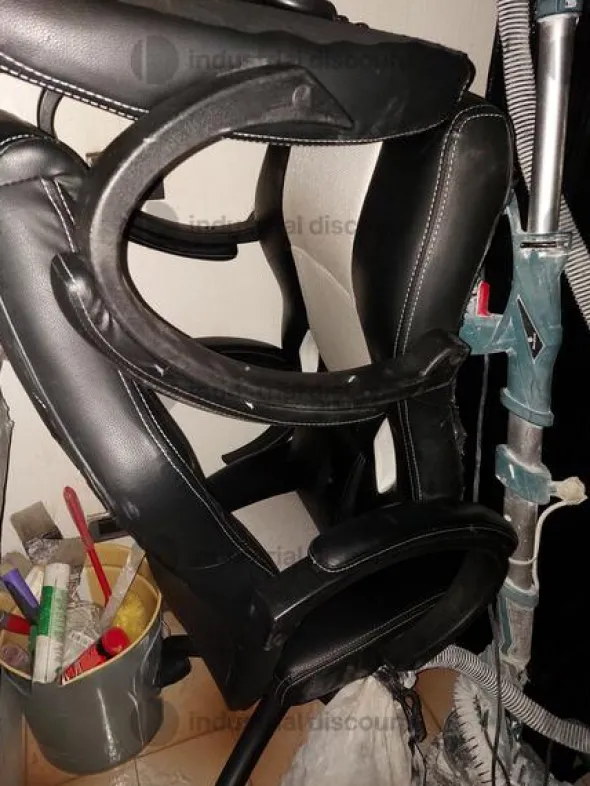 1#8882 Arredamento da ufficio