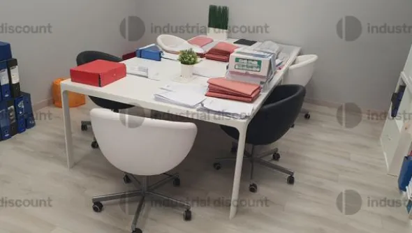1#8882 Arredamento da ufficio