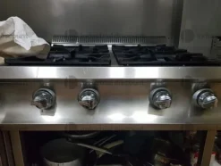 1#10162 Arredamento e attrezzature per ristorazione