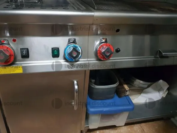 1#10162 Arredamento e attrezzature per ristorazione