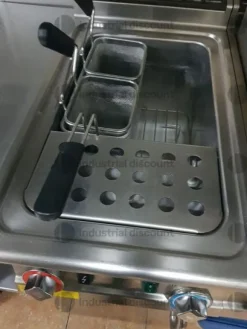 1#10162 Arredamento e attrezzature per ristorazione