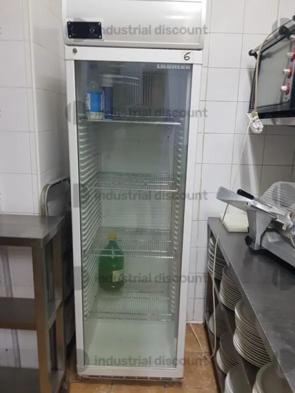 1#10162 Arredamento e attrezzature per ristorazione