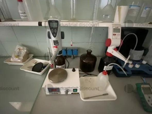 27#9550 Arredamento ed attrezzature da laboratorio