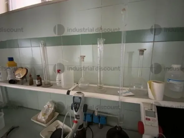 27#9550 Arredamento ed attrezzature da laboratorio