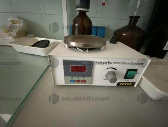 27#9550 Arredamento ed attrezzature da laboratorio