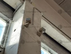 11#9894 Arredamento ed elettronica da ufficio