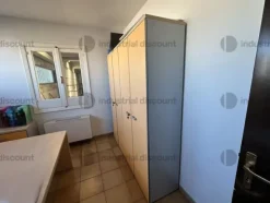 11#9894 Arredamento ed elettronica da ufficio