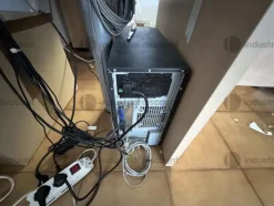 11#9894 Arredamento ed elettronica da ufficio