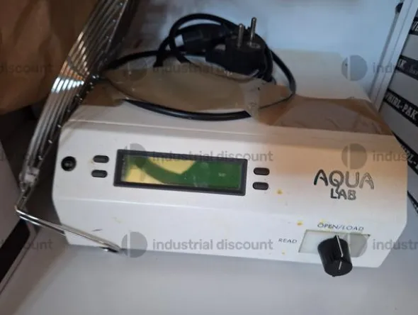 35#9795 Arredamentoufficio e strumenti di laboratorio
