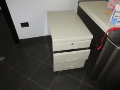1#5042 Arredi da ufficio e tavolo da disegno Mautren Studio