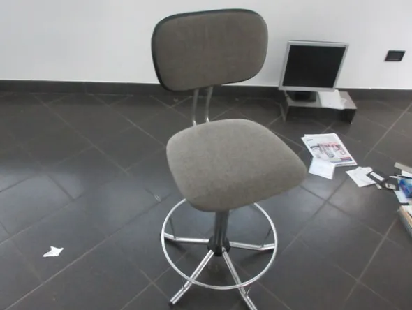 1#5042 Arredi da ufficio e tavolo da disegno Mautren Studio