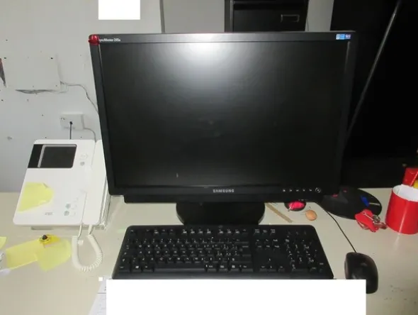 1#5042 Arredi da ufficio e tavolo da disegno Mautren Studio