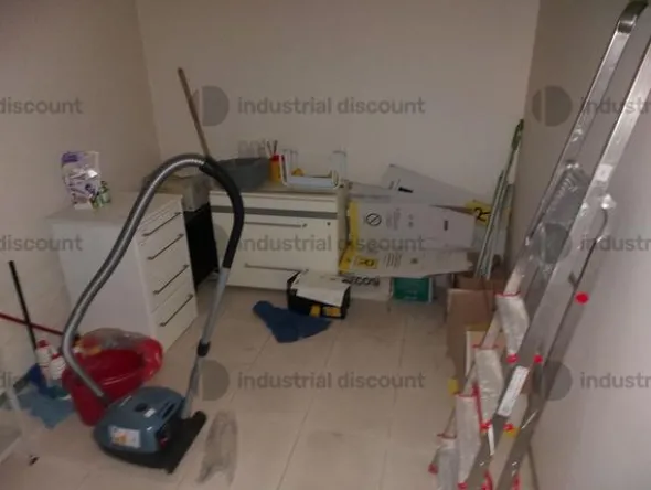 1#9603 Arredi e attrezzatura per studio odontoiatrico
