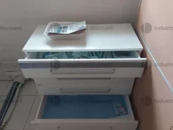 1#9603 Arredi e attrezzatura per studio odontoiatrico