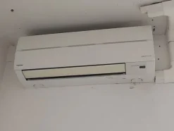 1#8109 Arredi e attrezzatura uffici
