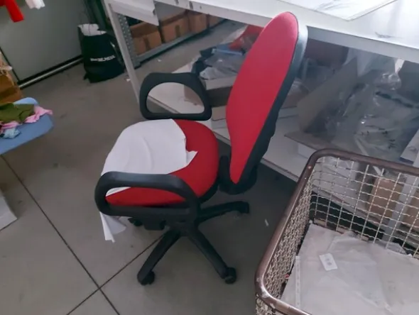 1#8109 Arredi e attrezzatura uffici