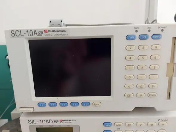 1#5831 Arredi e attrezzature da laboratorio
