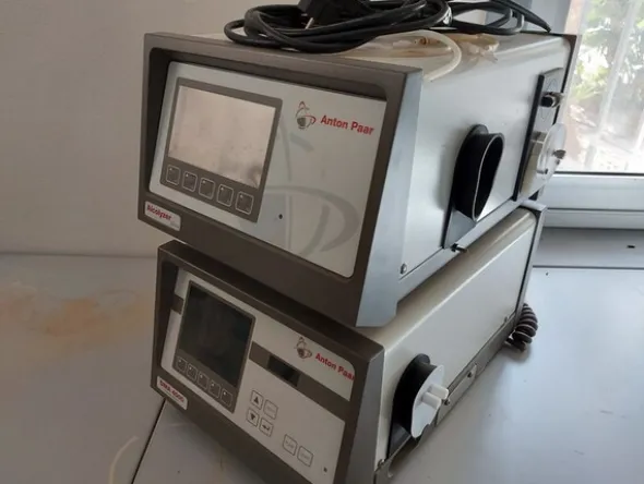 1#5831 Arredi e attrezzature da laboratorio