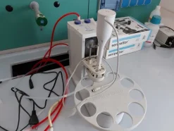 1#5831 Arredi e attrezzature da laboratorio
