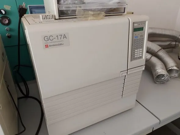 1#5831 Arredi e attrezzature da laboratorio