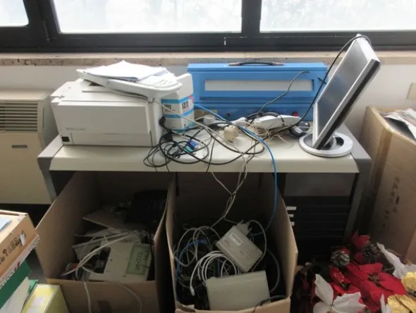 3#5042 Arredi e attrezzature elettroniche da ufficio