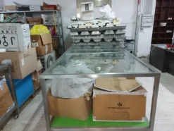 3#7660 Arredi e attrezzature per negozio abbigliamento