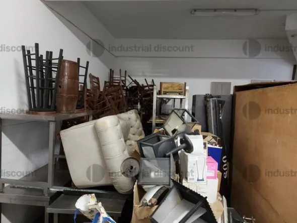 1#8987 Arredi e attrezzature per ristorazione