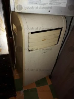 1#8987 Arredi e attrezzature per ristorazione