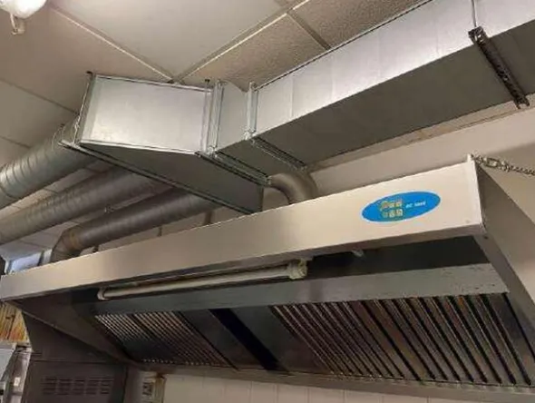 4#7940 Arredi e attrezzature reparto alimentari