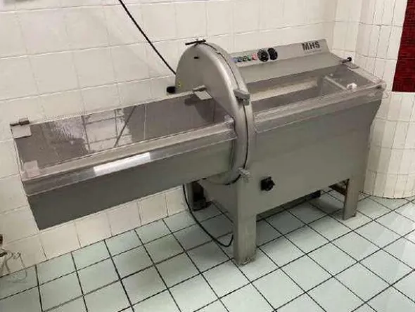 6#7940 Arredi e attrezzature reparto macelleria