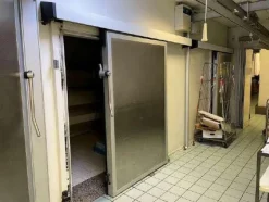 6#7940 Arredi e attrezzature reparto macelleria
