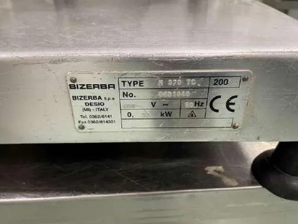 6#7940 Arredi e attrezzature reparto macelleria