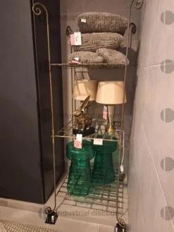 3#8790 Arredi e Complementi di arredo griffati