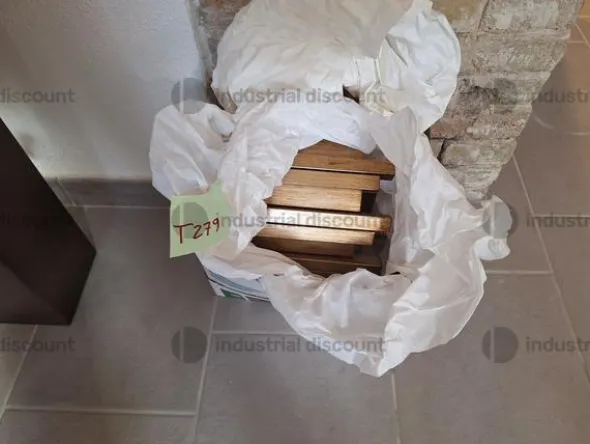 14#8791 Arredi e complementi di arredo griffati