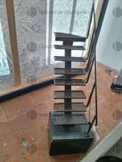 14#8791 Arredi e complementi di arredo griffati