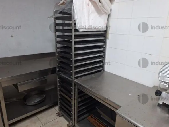 1#10023 Arredi ed attrezzature da cucina
