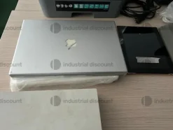4#10044 Arredi ed attrezzature per ufficio