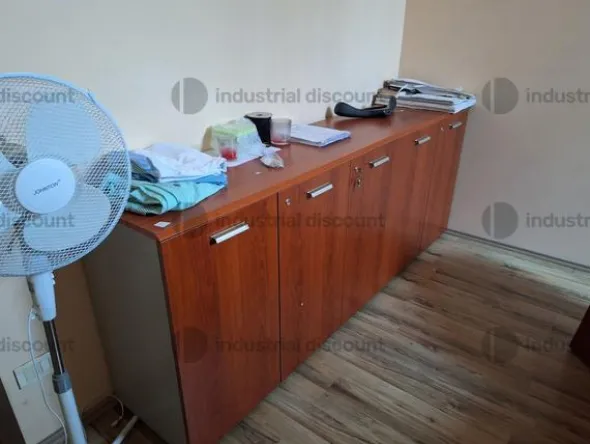 2#9770 Arredi ed attrezzature per ufficio