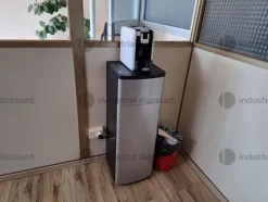 2#9770 Arredi ed attrezzature per ufficio