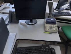 8#7722 Arredi e macchine da ufficio