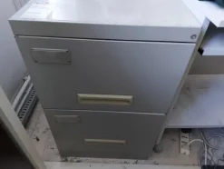 8#7722 Arredi e macchine da ufficio