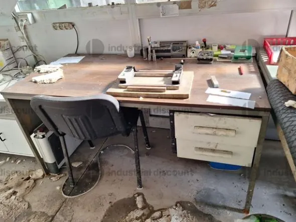 15#9286 Arredi e macchine elettroniche da ufficio.