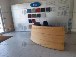 2#9630 Arredi ufficio per autosalone