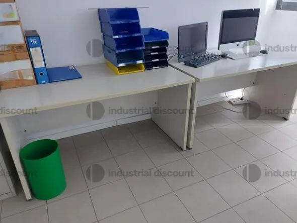 1#8823 Arredo attrezzature d'ufficio e scaffalature da negozio