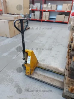 1#8823 Arredo attrezzature d'ufficio e scaffalature da negozio