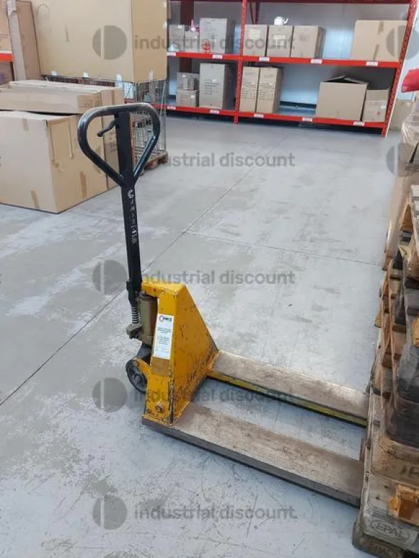 1#8823 Arredo attrezzature d'ufficio e scaffalature da negozio