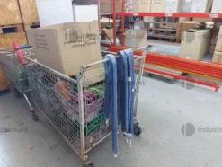 1#8823 Arredo attrezzature d'ufficio e scaffalature da negozio