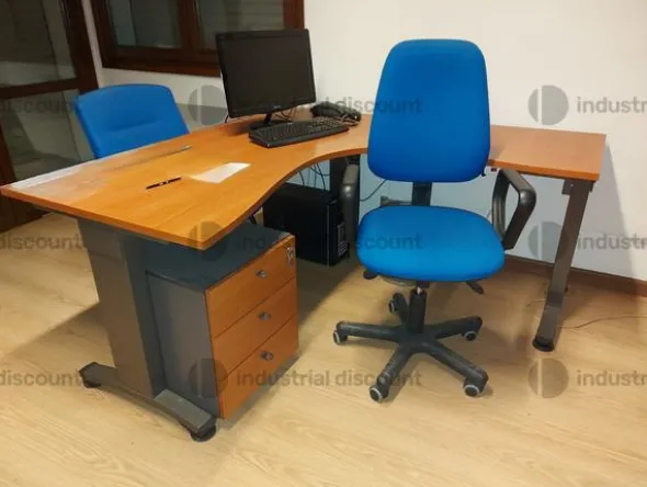 1#10107 Arredo da ufficio ed attrezzature elettroniche d'ufficio