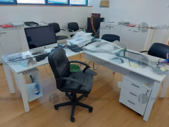 1#10107 Arredo da ufficio ed attrezzature elettroniche d'ufficio